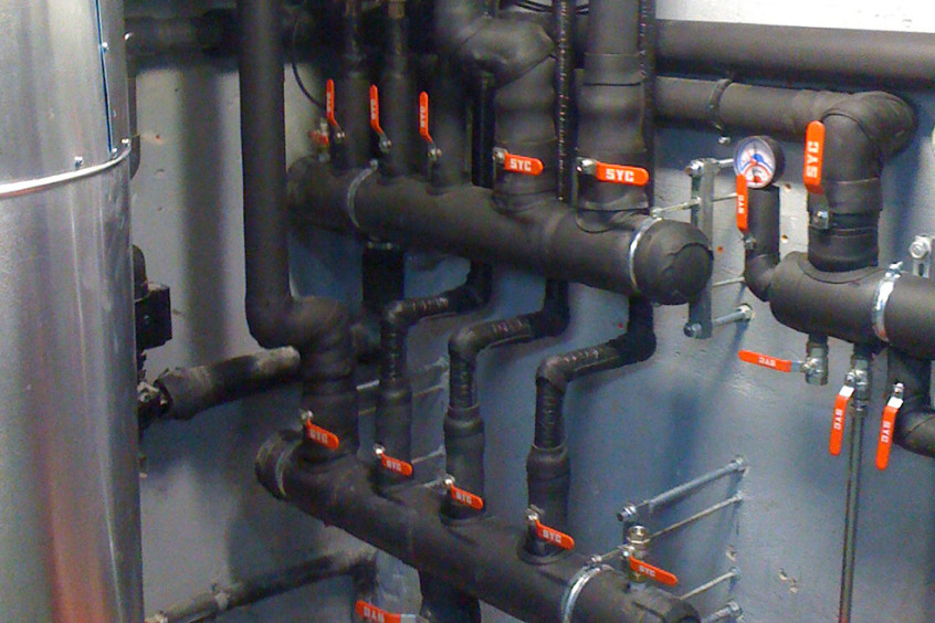 Sistema de águas para refrigeração-aquecimento